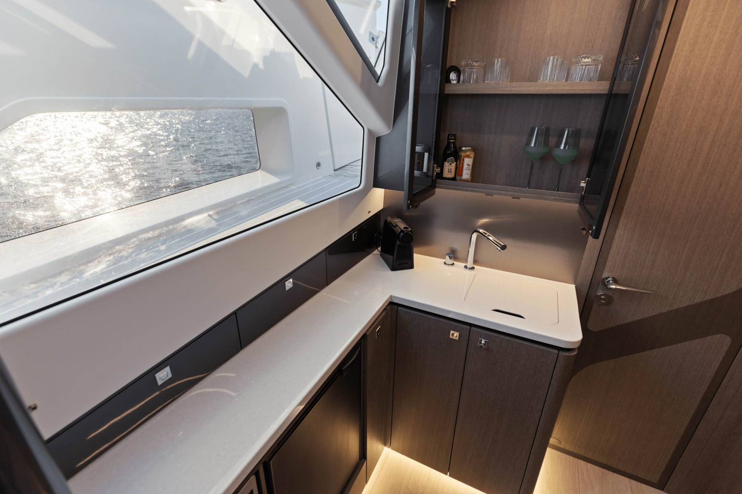 Slide: The Image of Galeon 435 GTO 2026 - 78