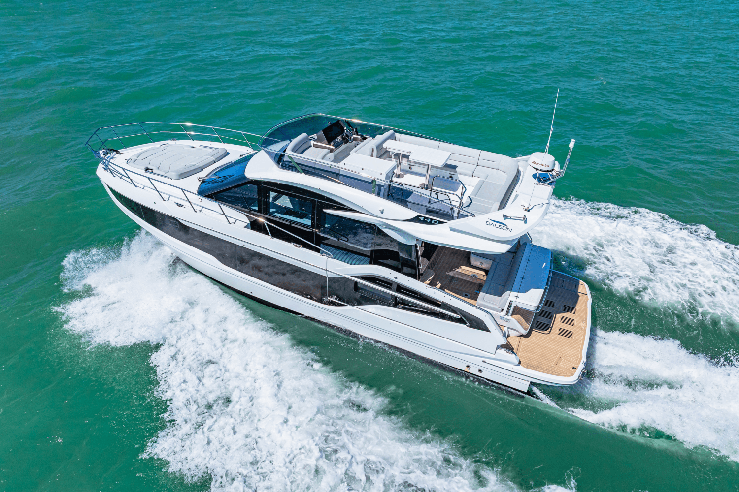 Slide: The Image of Galeon 440 FLY 2025 - 39