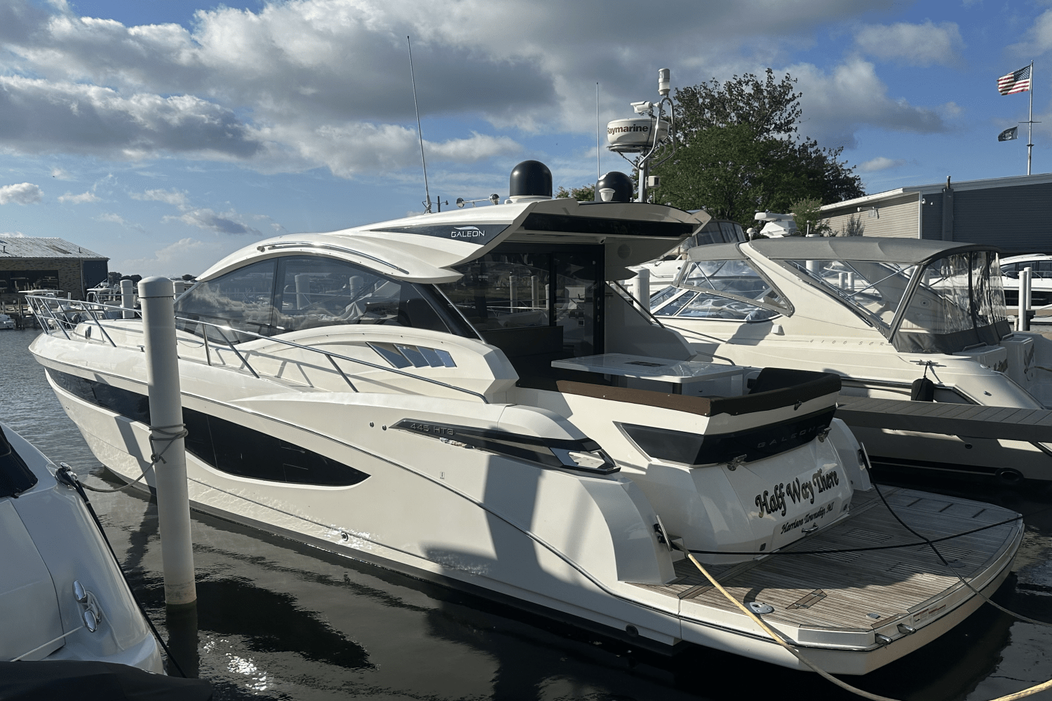 Slide: The Image of Galeon 445 HTS 2016 - 1
