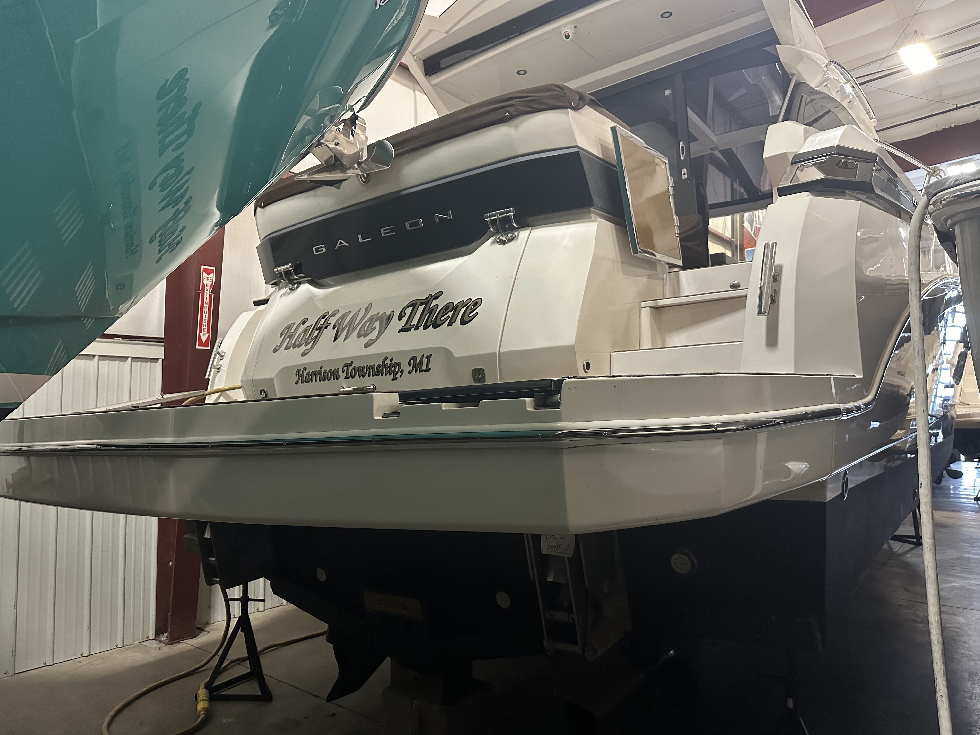 Slide: The Image of Galeon 445 HTS 2016 - 10
