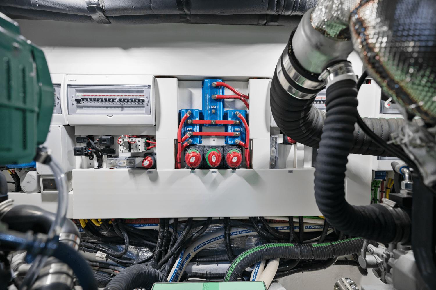 Slide: The Image of Galeon 450 HTC 2024 - 19