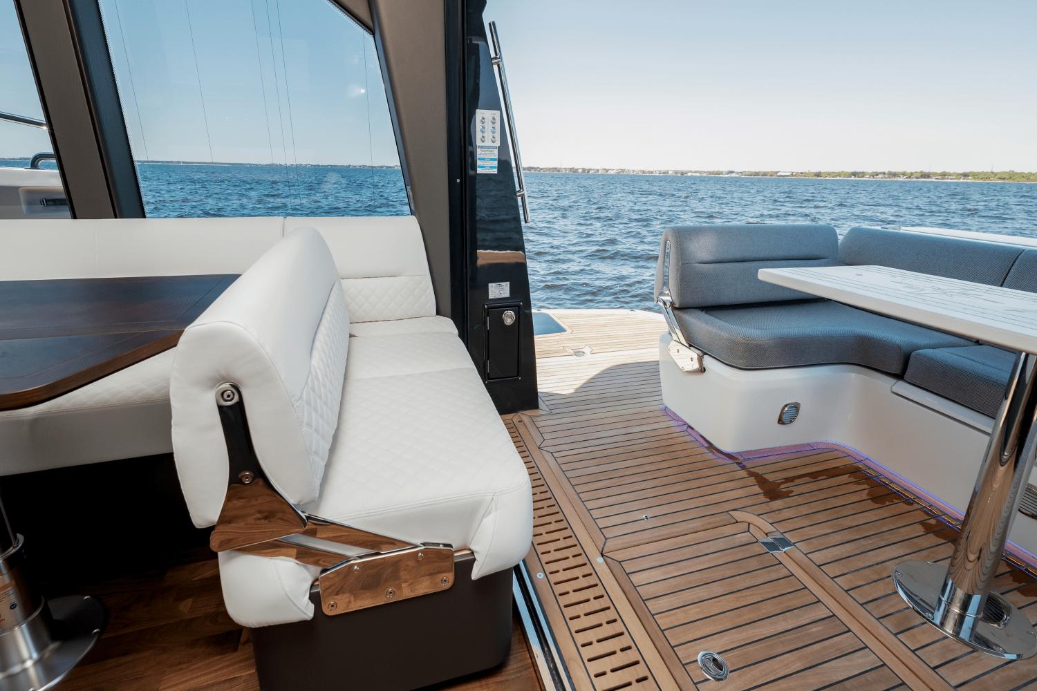 Slide: The Image of Galeon 450 HTC 2024 - 20
