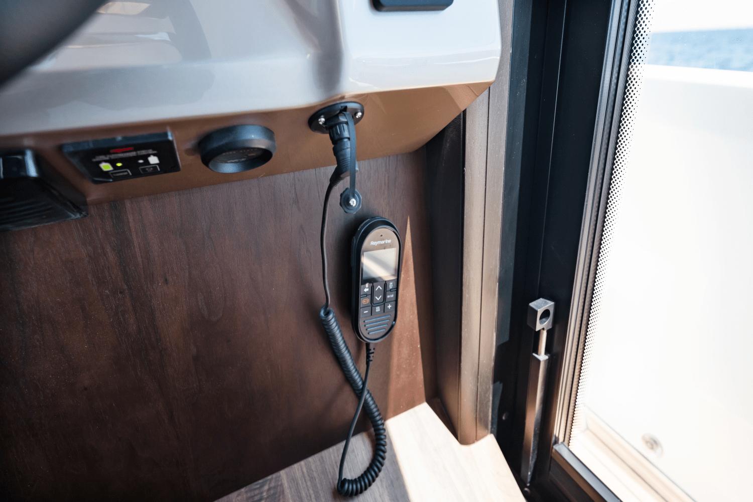 Slide: The Image of Galeon 450 HTC 2024 - 39