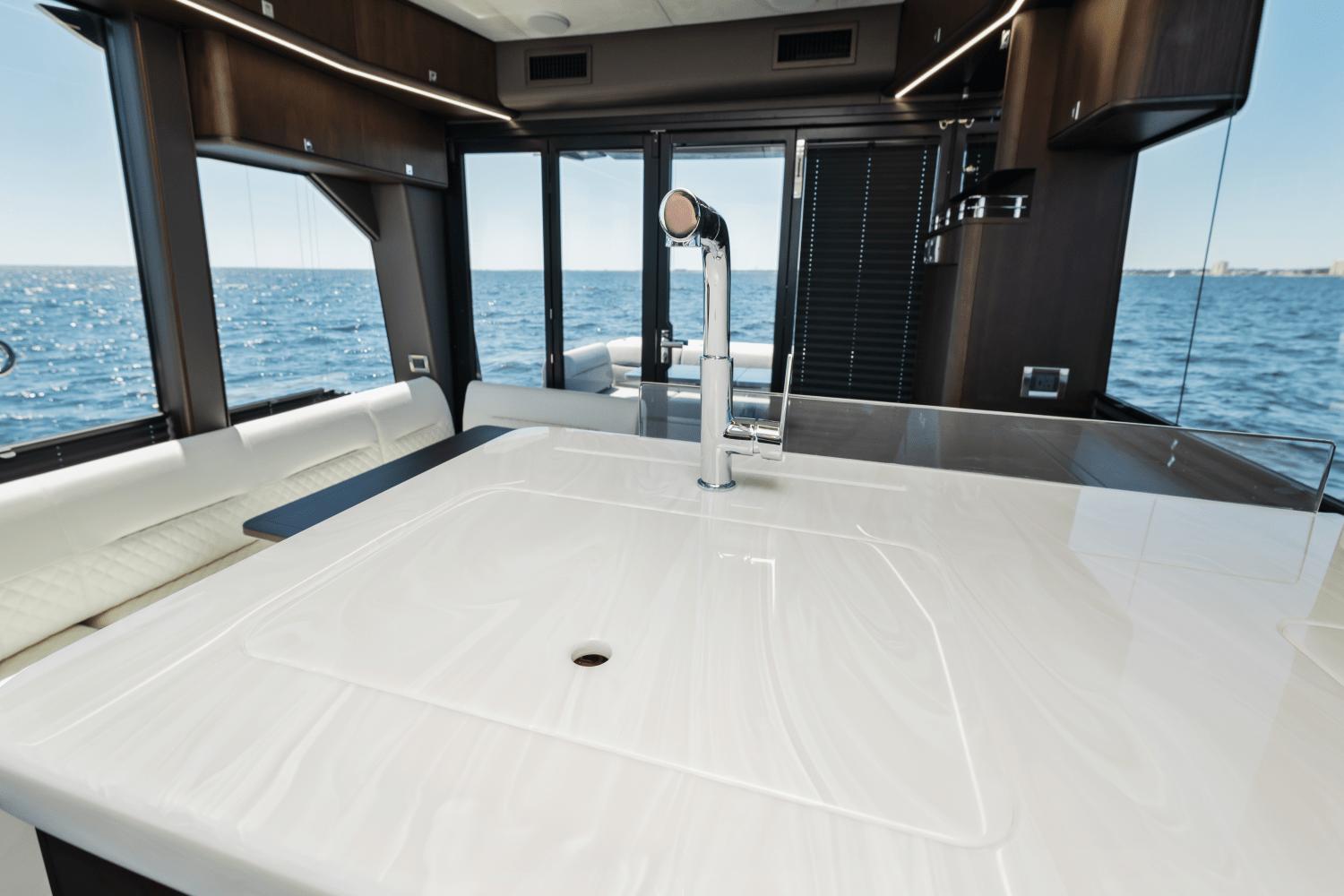 Slide: The Image of Galeon 450 HTC 2024 - 42