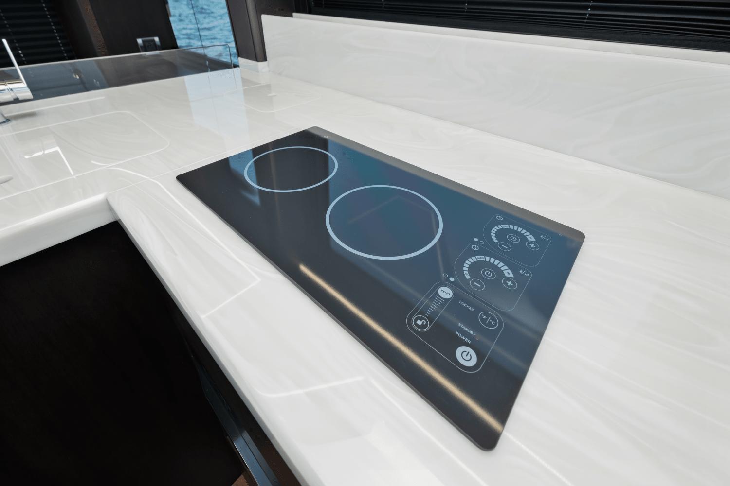 Slide: The Image of Galeon 450 HTC 2024 - 43