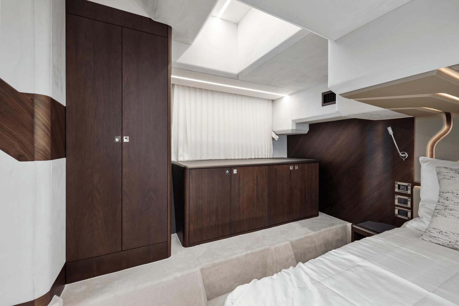 Slide: The Image of Galeon 450 HTC 2024 - 53