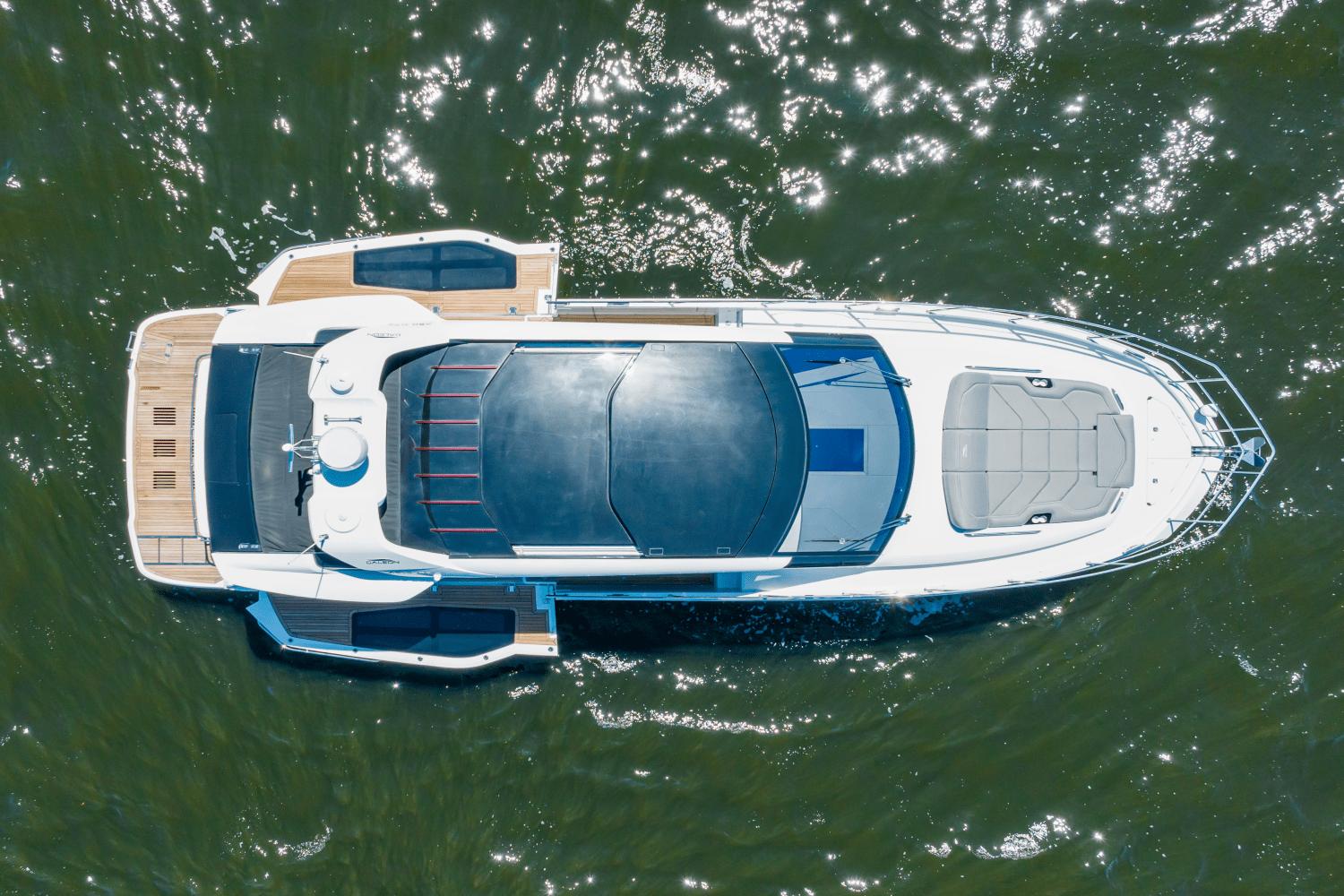 Slide: The Image of Galeon 450 HTC 2024 - 7