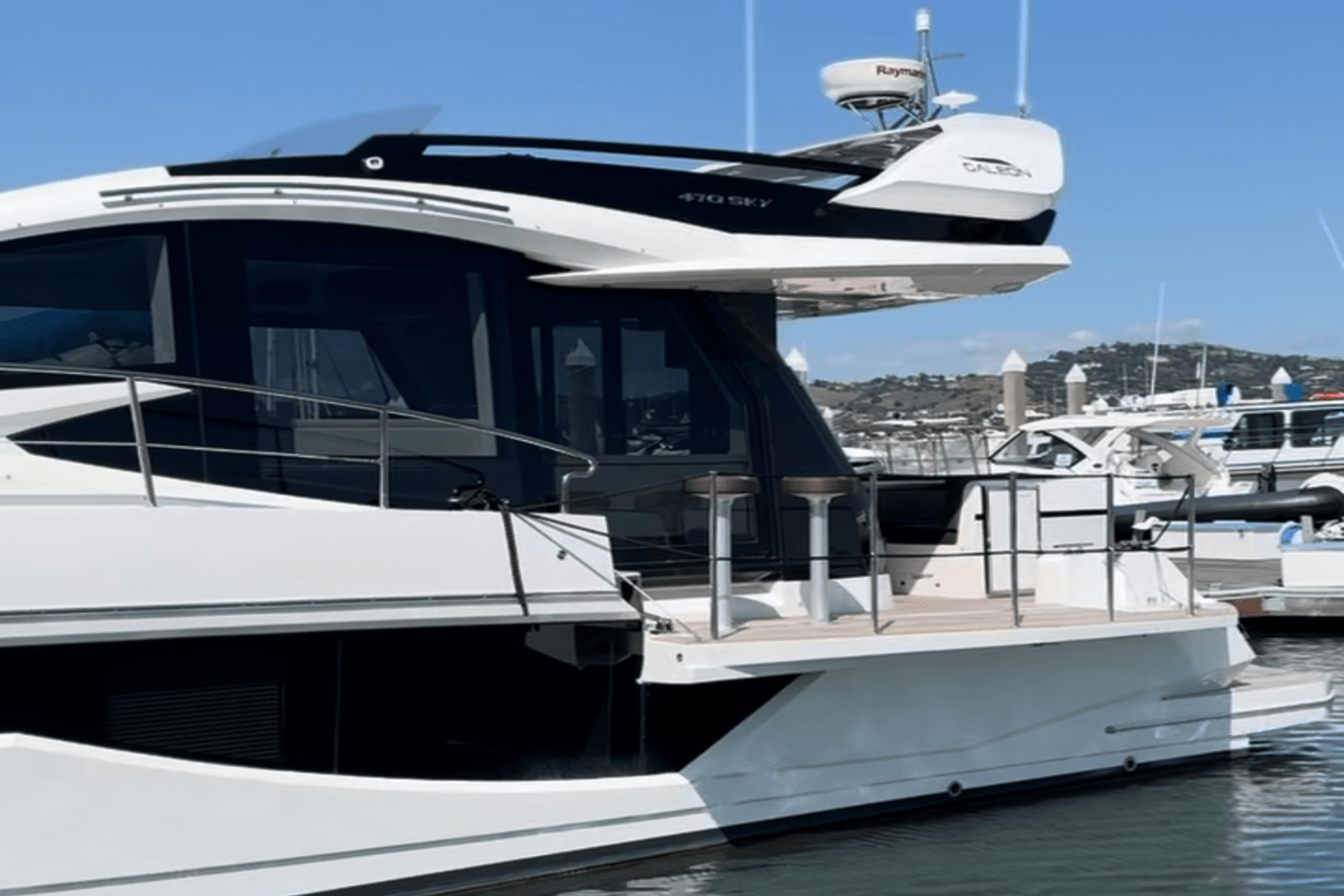 Slide: The Image of Galeon 470 SKY 2024 - 2