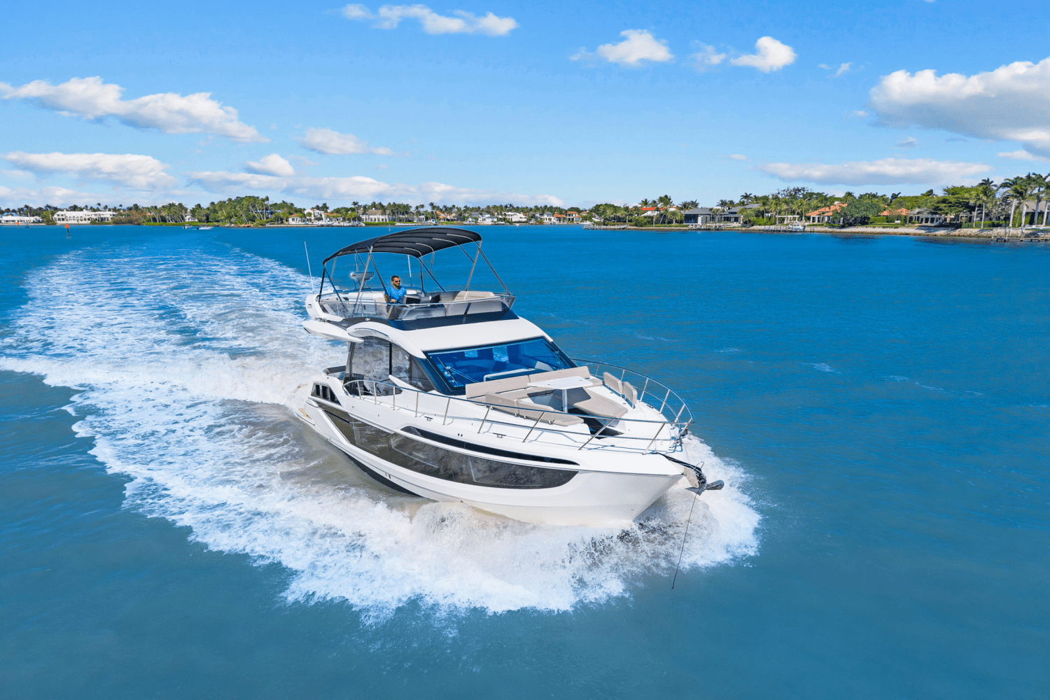 Slide: The Image of Galeon 480 FLY 2025 - 13