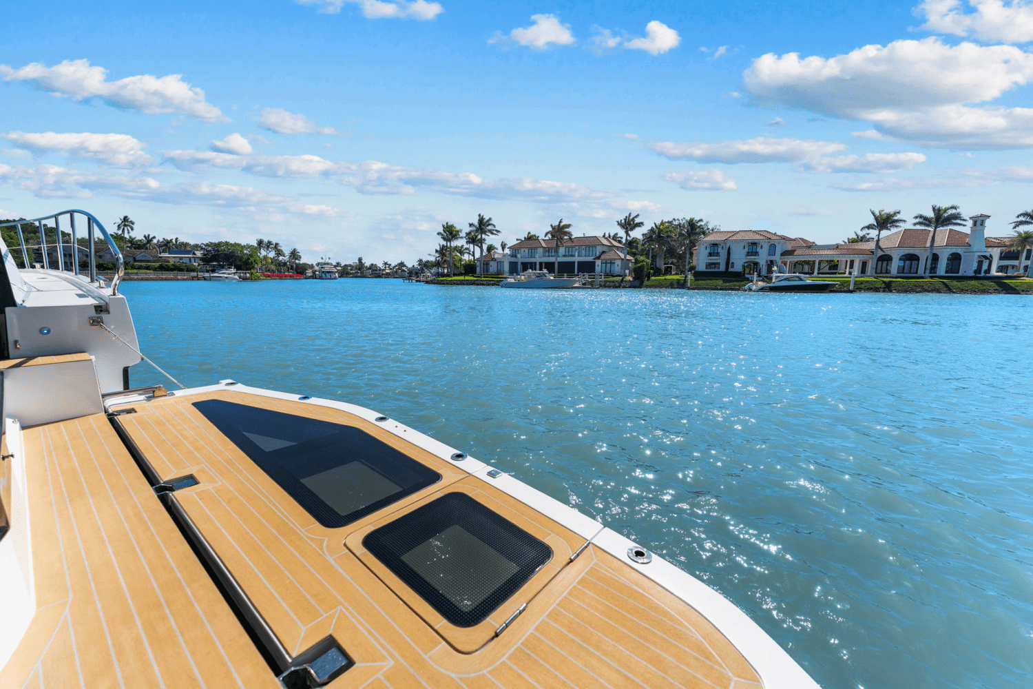 Slide: The Image of Galeon 480 FLY 2025 - 26