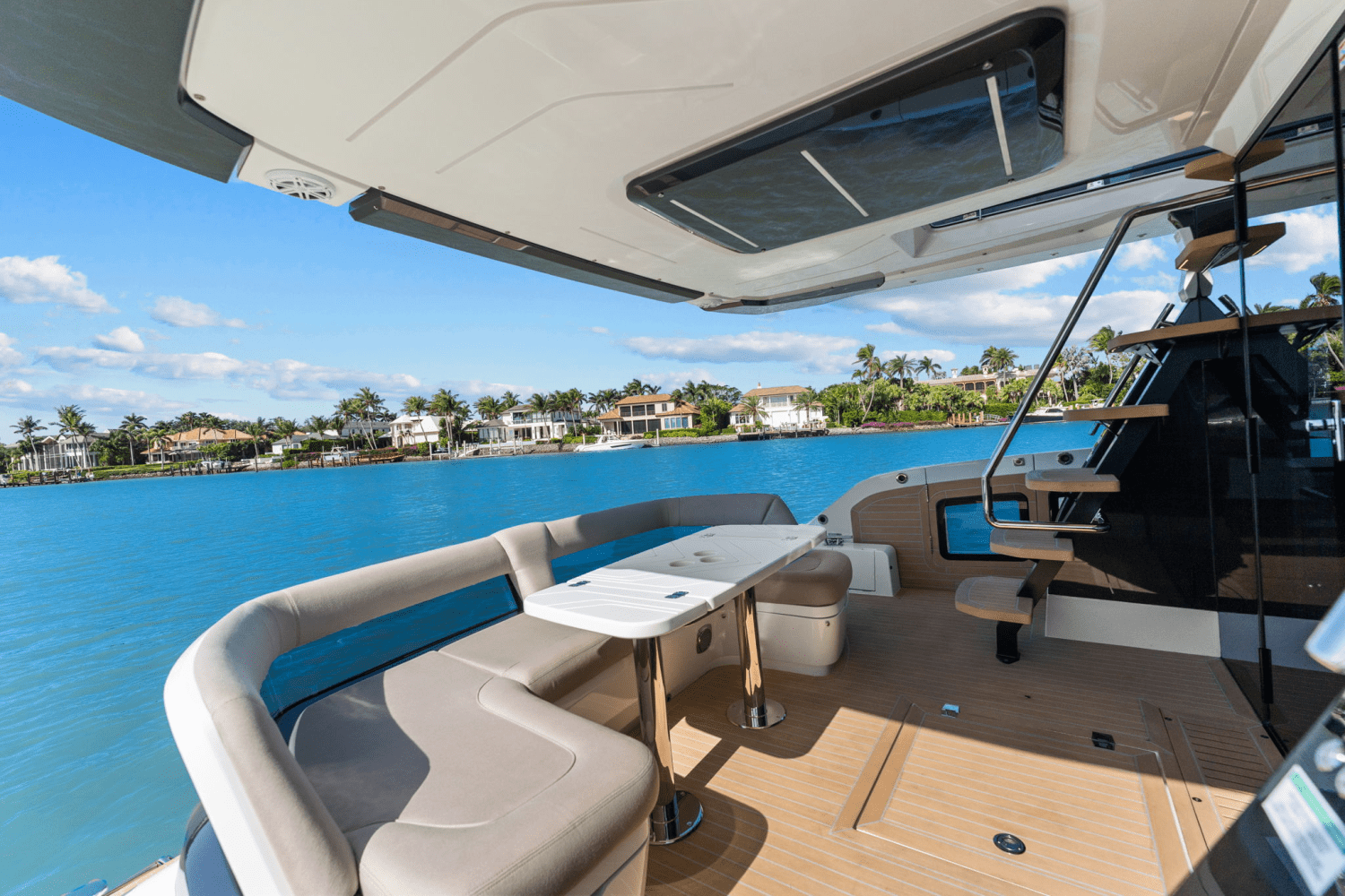 Slide: The Image of Galeon 480 FLY 2025 - 27