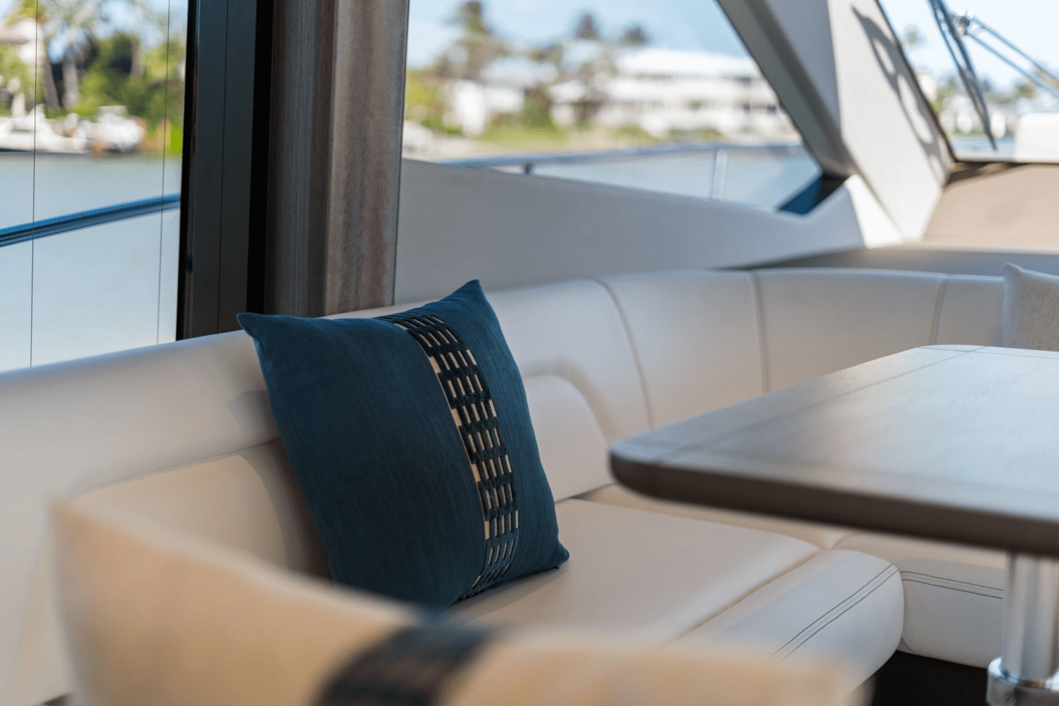 Slide: The Image of Galeon 480 FLY 2025 - 36