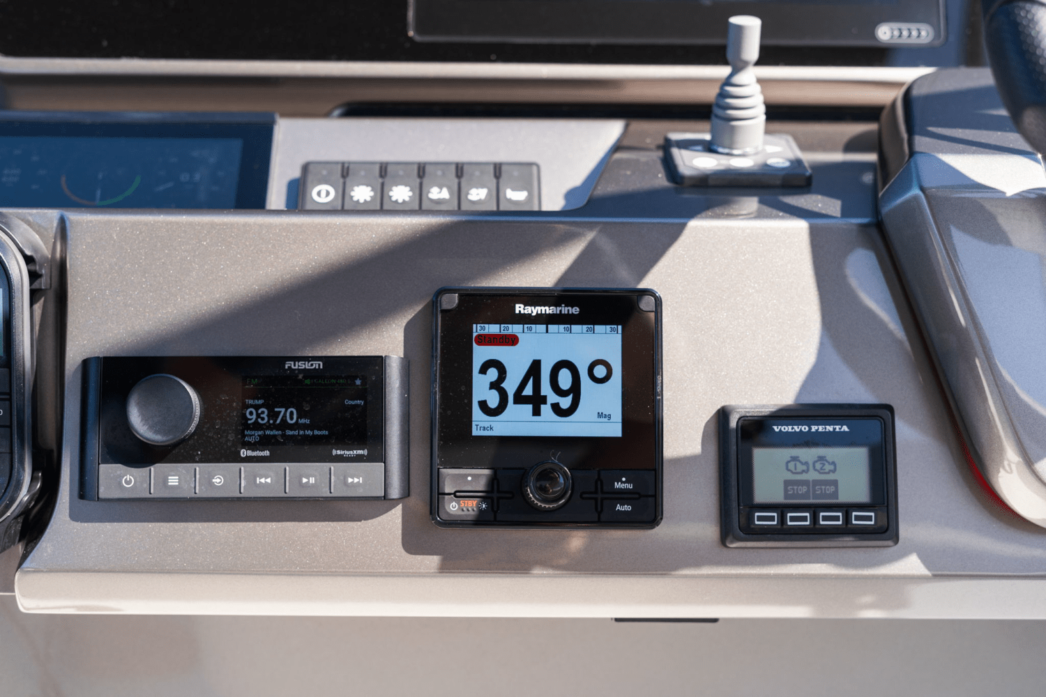 Slide: The Image of Galeon 480 FLY 2025 - 48