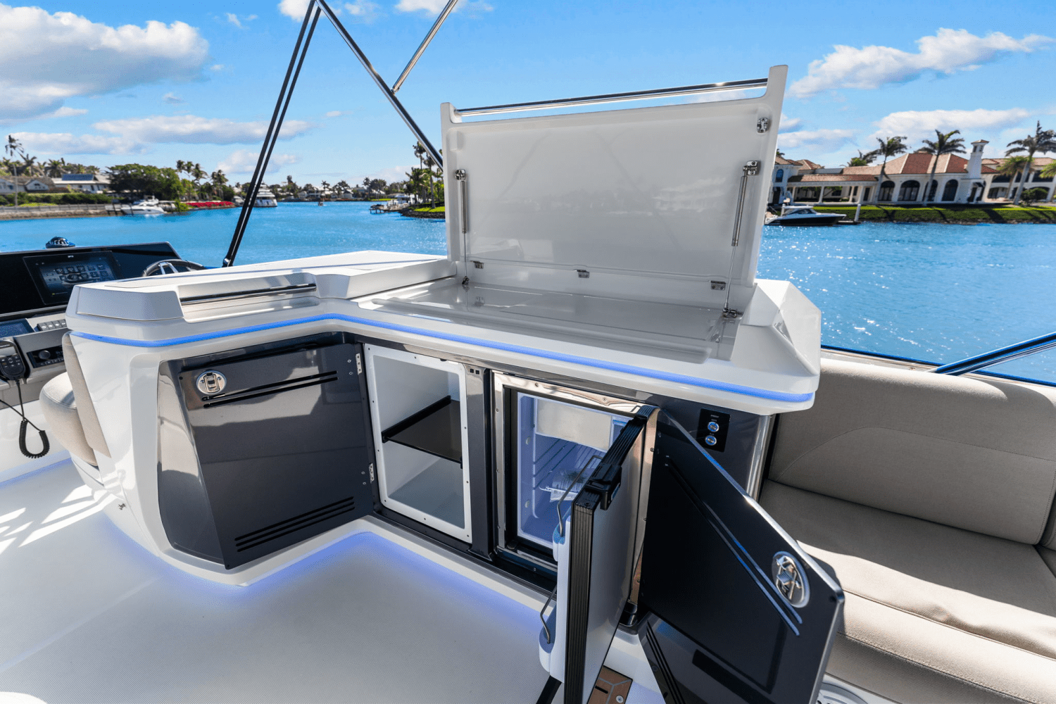 Slide: The Image of Galeon 480 FLY 2025 - 51