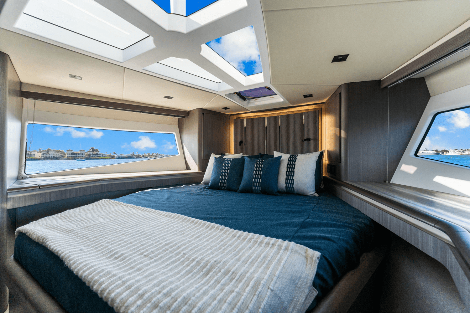 Slide: The Image of Galeon 480 FLY 2025 - 57