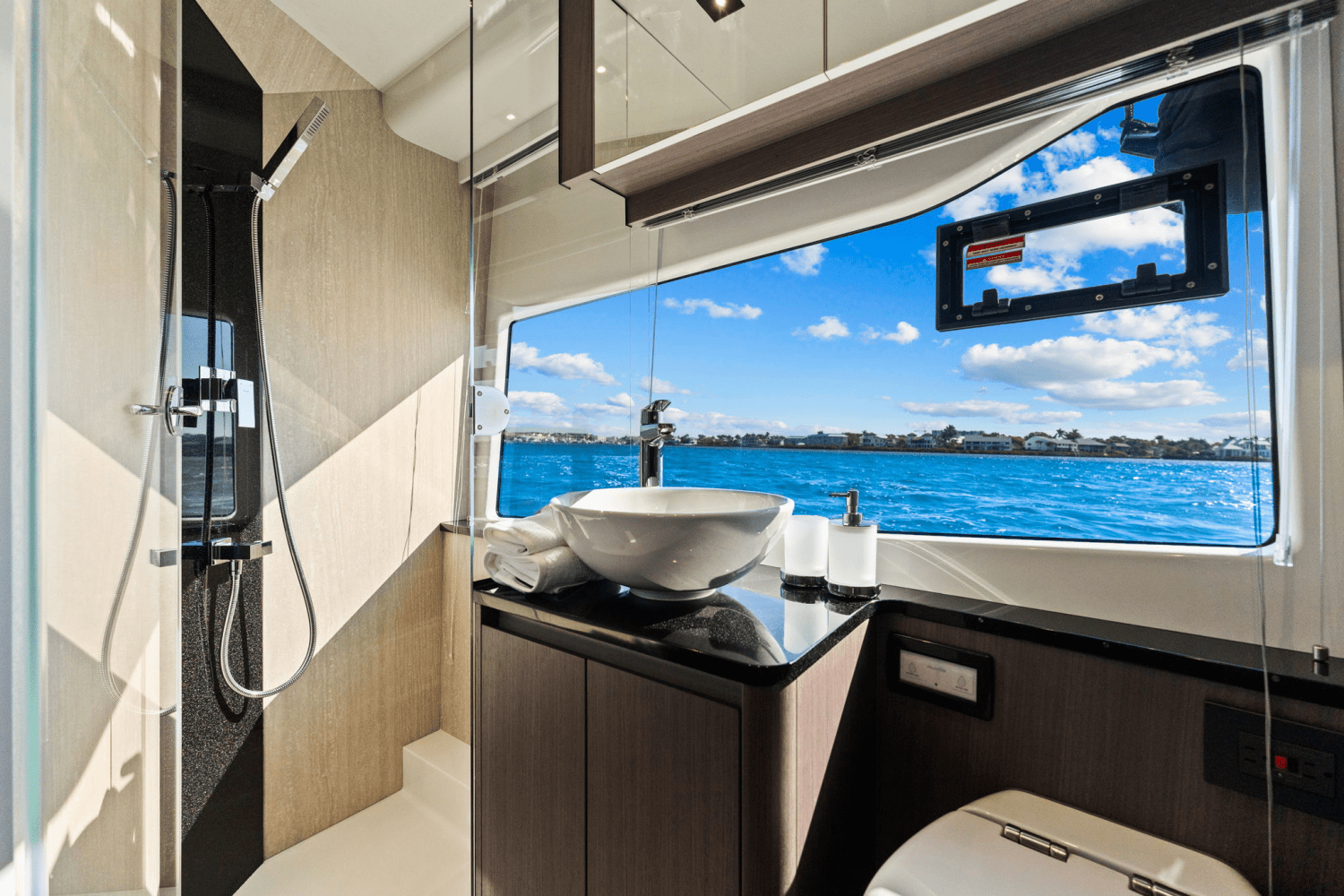 Slide: The Image of Galeon 480 FLY 2025 - 58