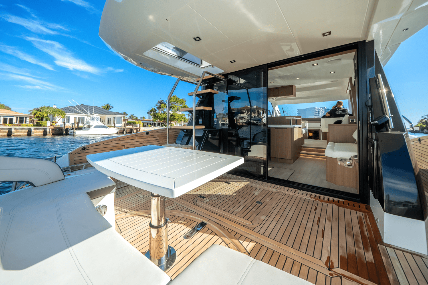 Slide: The Image of Galeon 500 FLY 2023 - 12