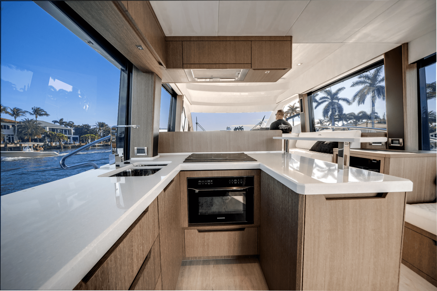 Slide: The Image of Galeon 500 FLY 2023 - 21