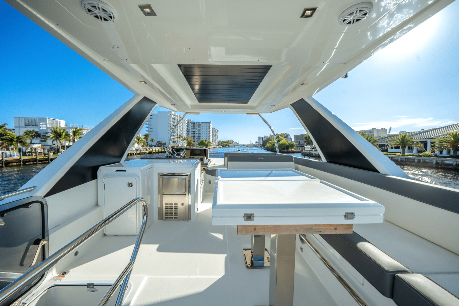 Slide: The Image of Galeon 500 FLY 2023 - 39