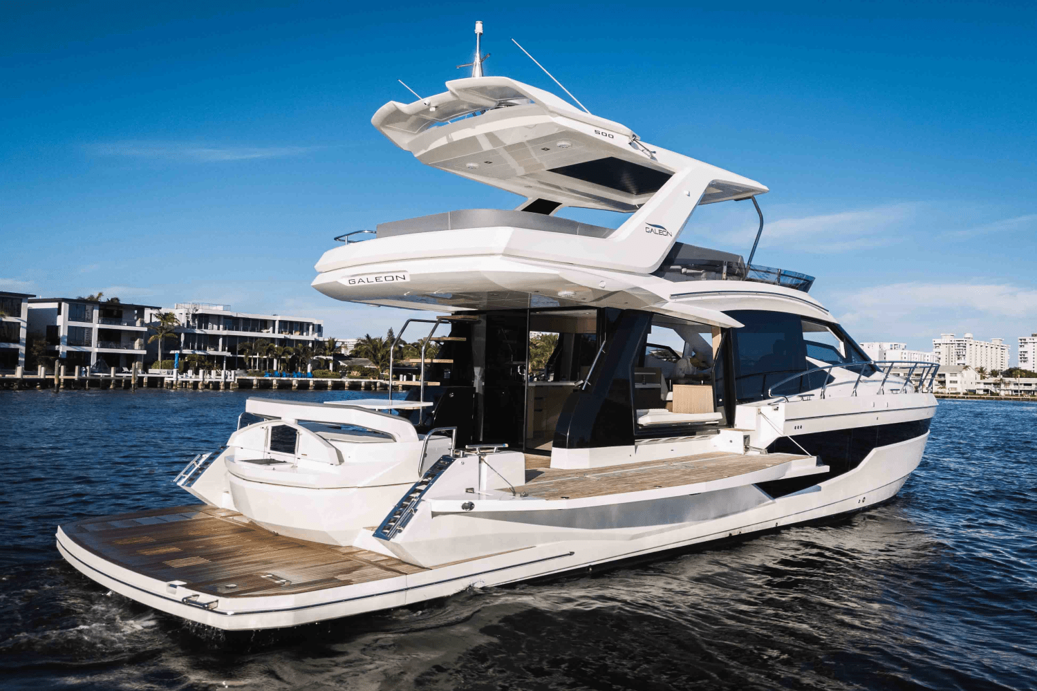 Slide: The Image of Galeon 500 FLY 2023 - 9