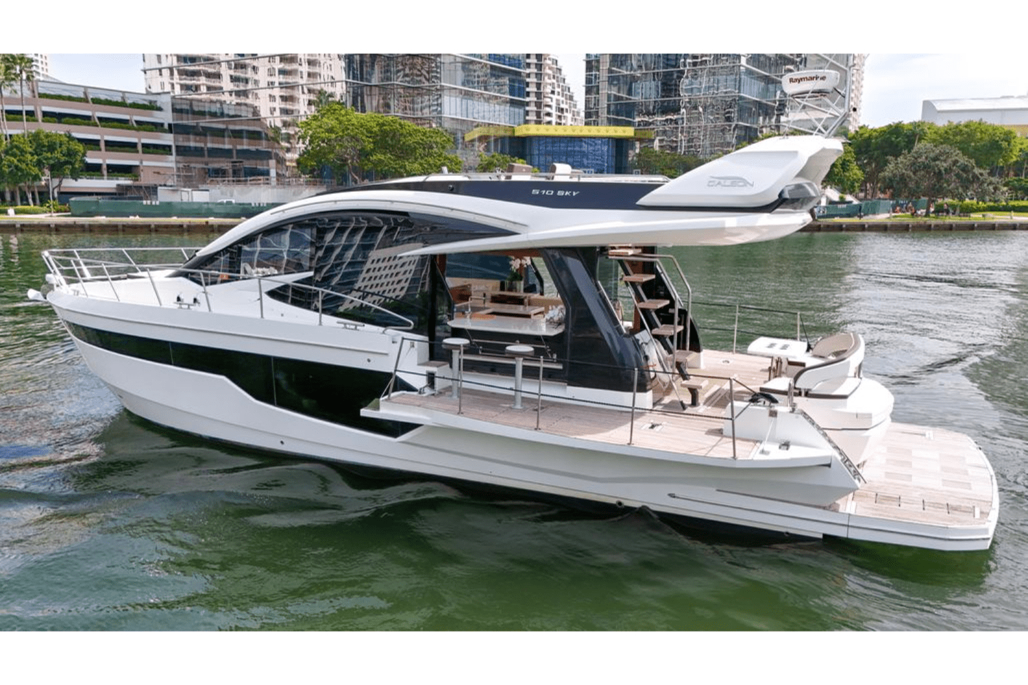 Slide: The Image of Galeon 510 SKY 2020 - 22