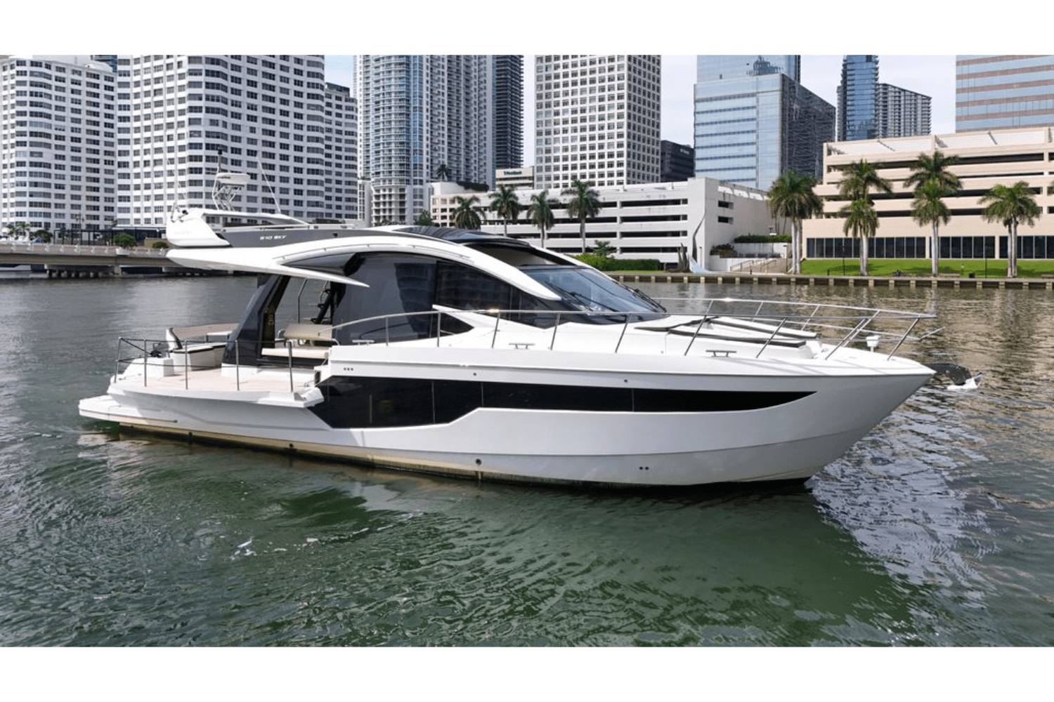 Slide: The Image of Galeon 510 SKY 2020 - 26