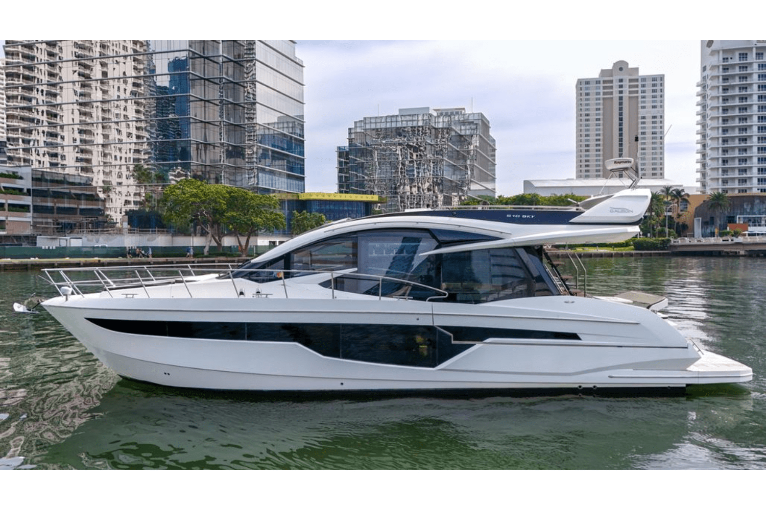Slide: The Image of Galeon 510 SKY 2020 - 6