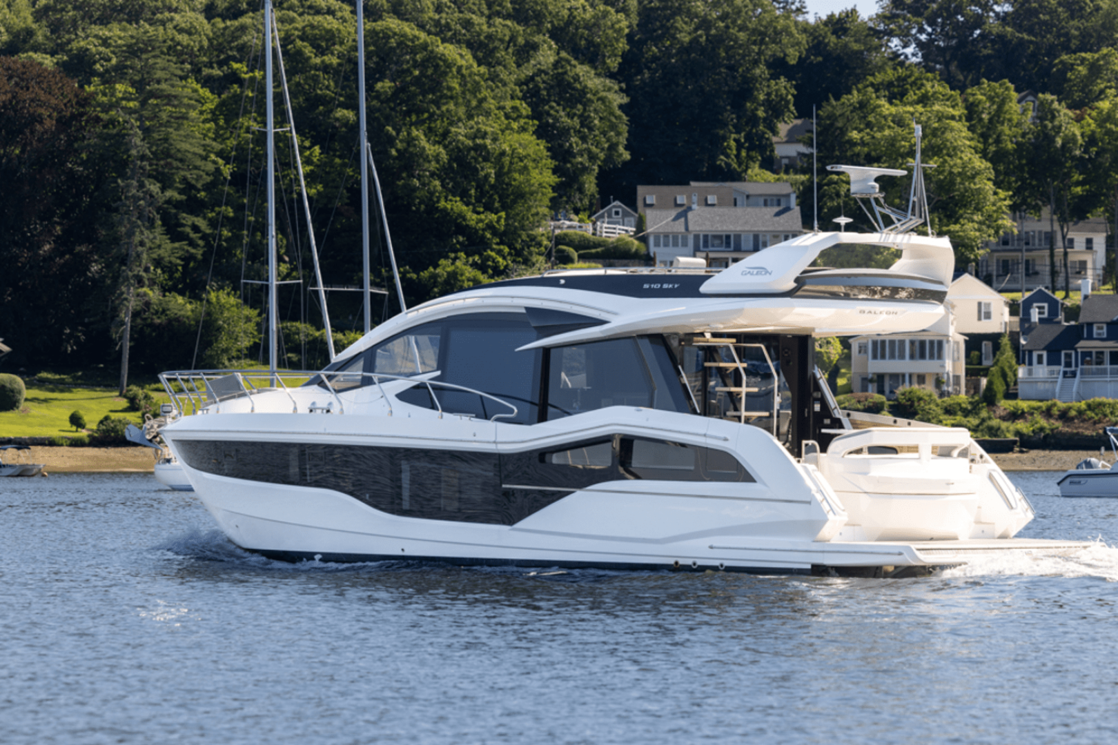 Slide: The Image of Galeon 510 SKY 2025 - 4628374