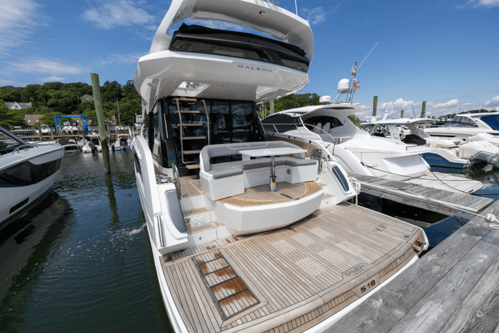 Slide: The Image of Galeon 510 SKY 2025 - 4628386