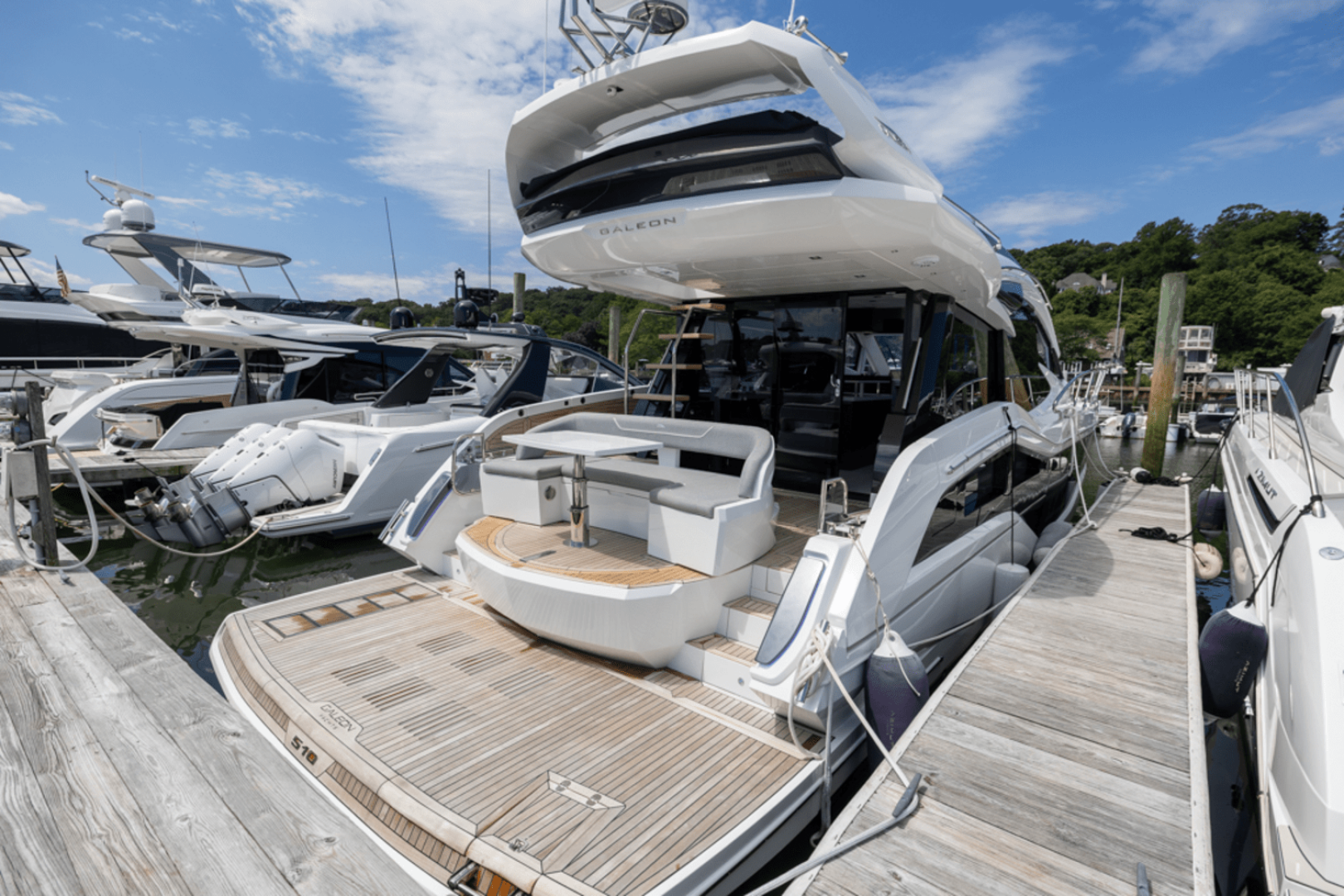 Slide: The Image of Galeon 510 SKY 2025 - 4628387