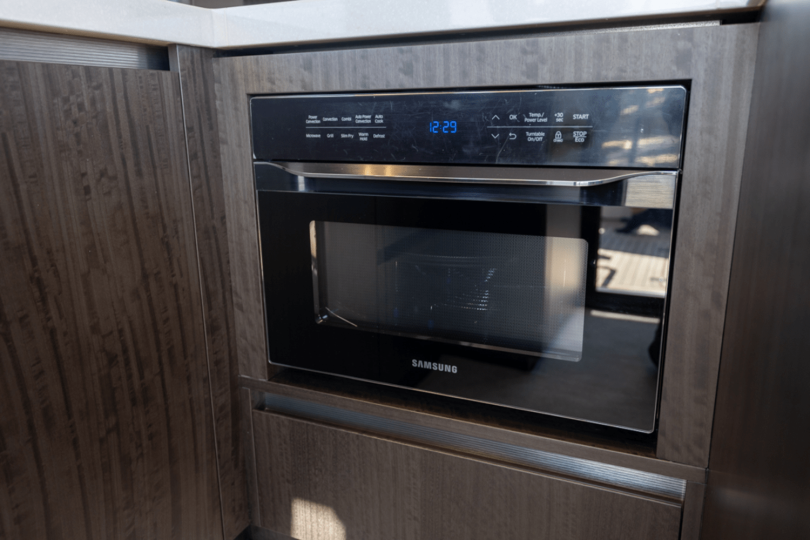 Slide: The Image of Galeon 510 SKY 2025 - 4628397