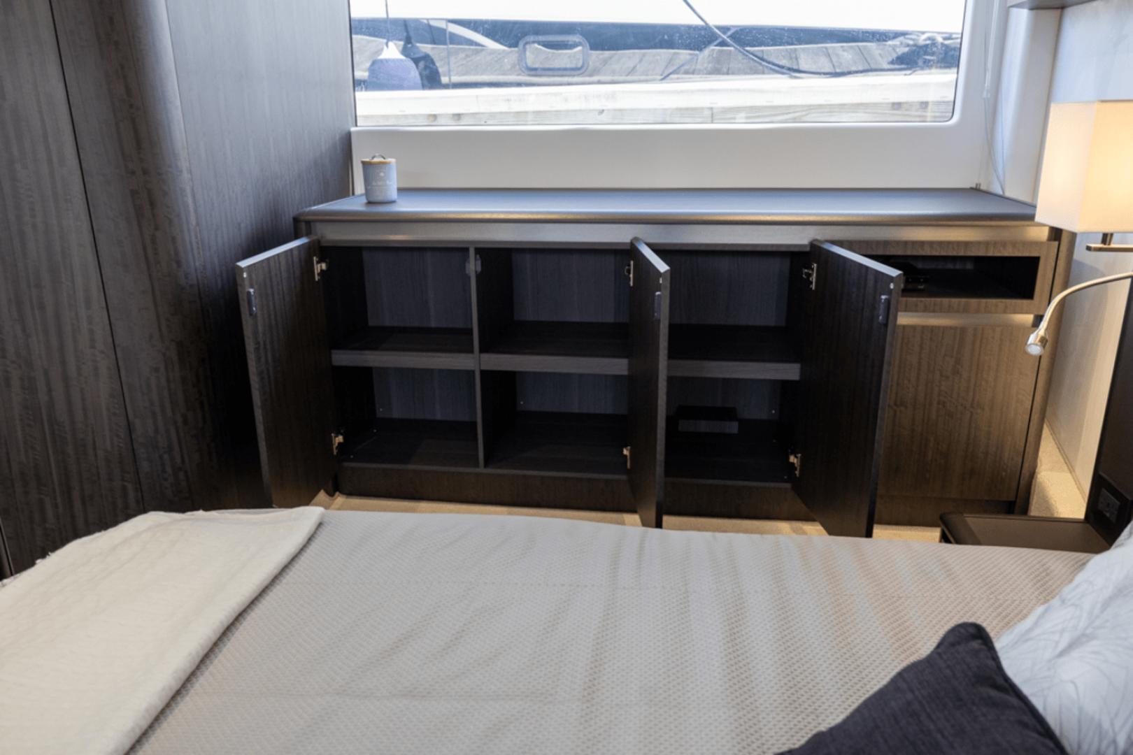 Slide: The Image of Galeon 510 SKY 2025 - 4628404
