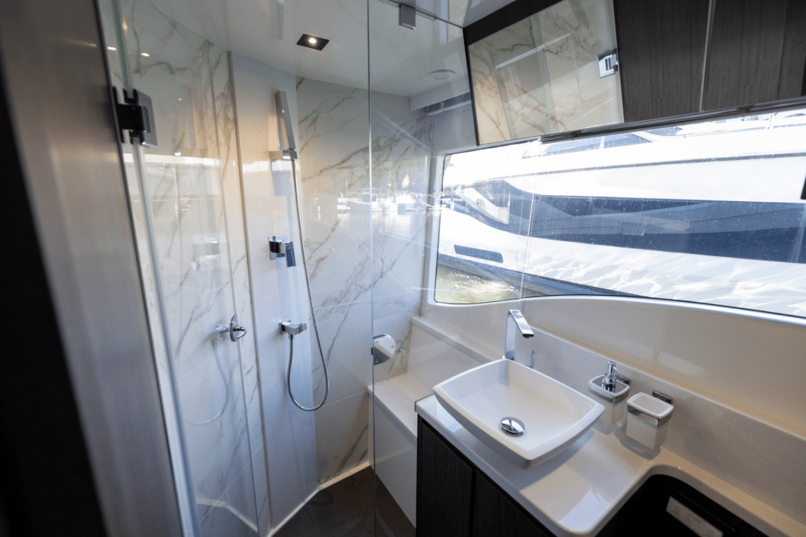 Slide: The Image of Galeon 510 SKY 2025 - 4628405