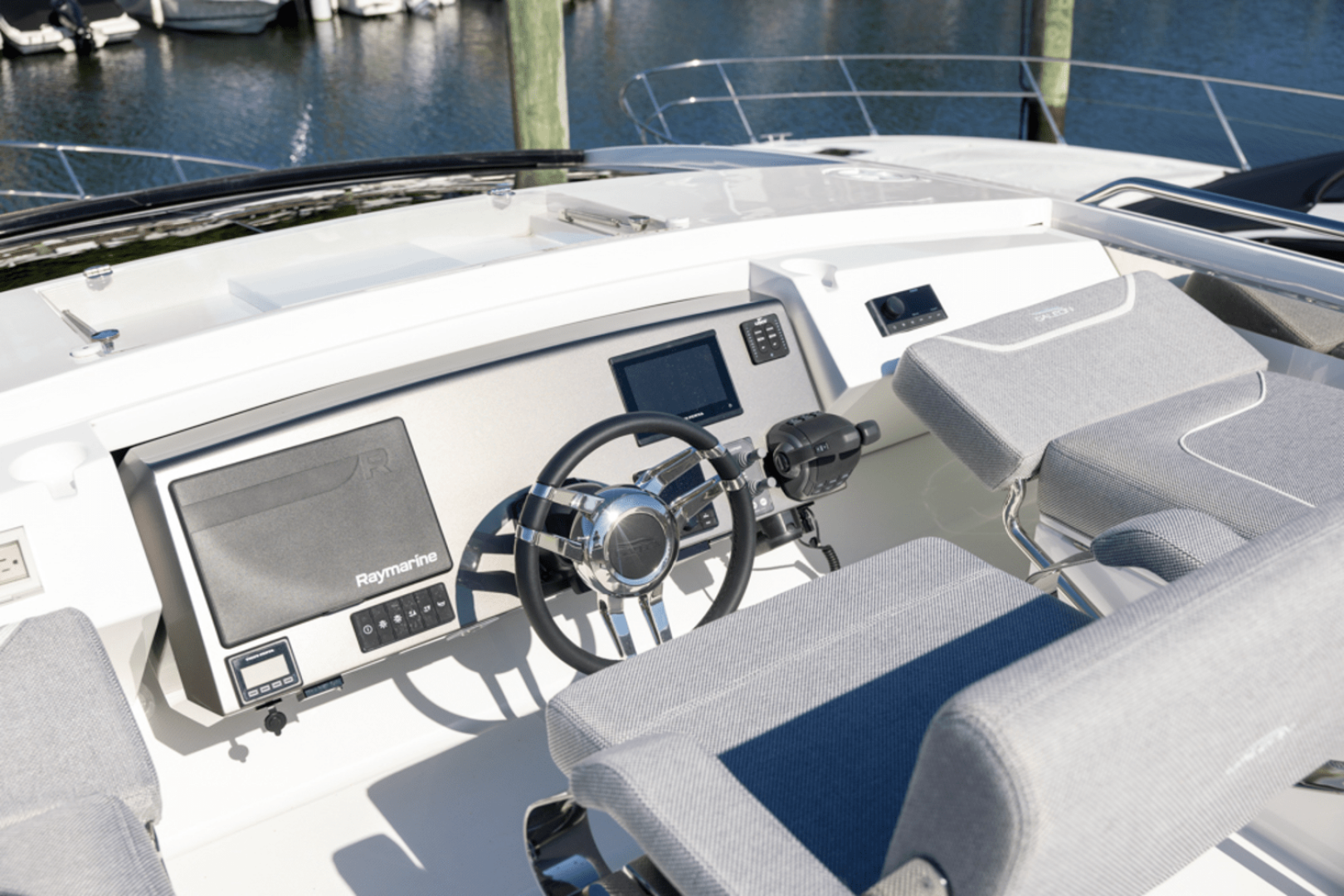 Slide: The Image of Galeon 510 SKY 2025 - 4628420