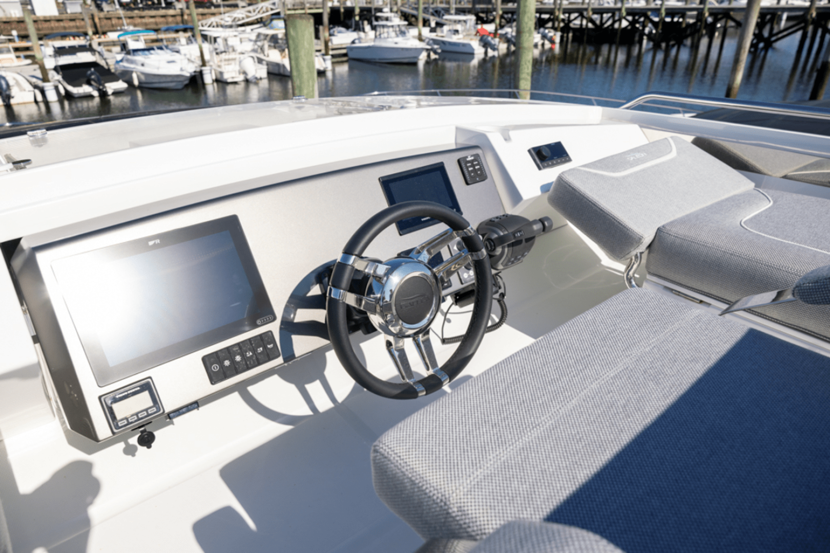 Slide: The Image of Galeon 510 SKY 2025 - 4628421