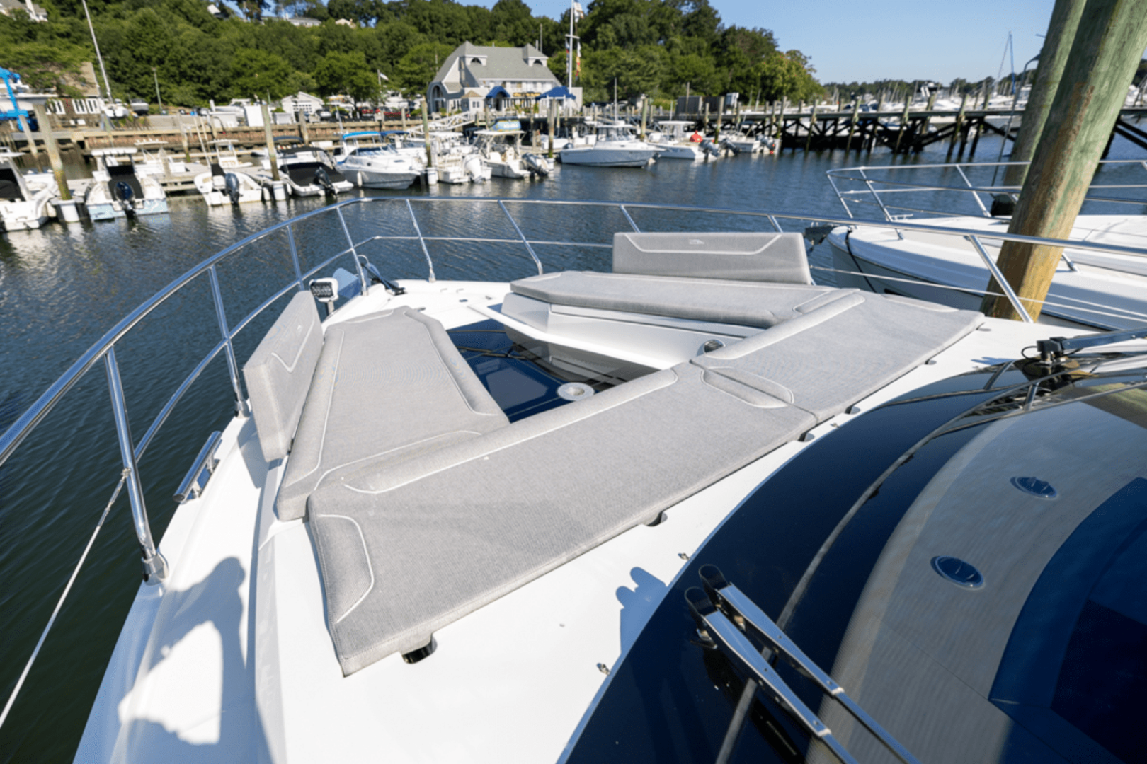 Slide: The Image of Galeon 510 SKY 2025 - 4628424