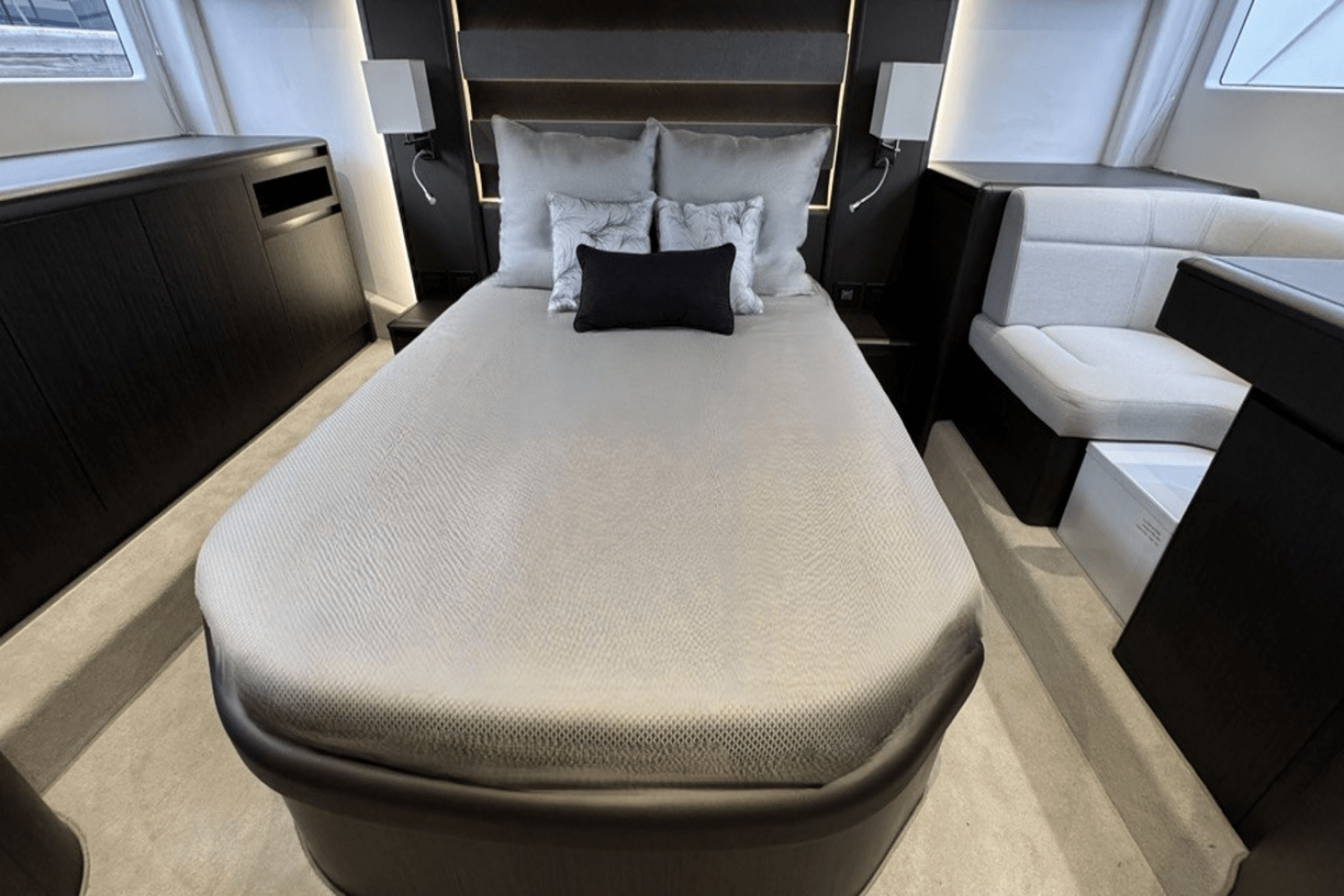 Slide: The Image of Galeon 510 SKY 2025 - 4718607