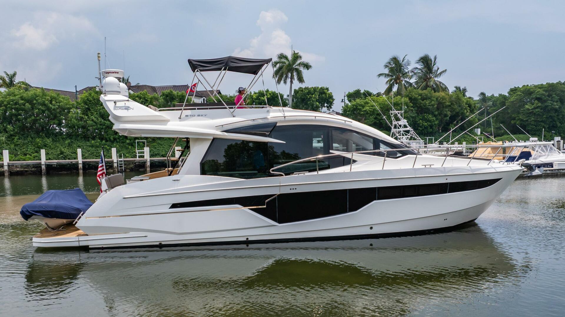 Slide: The Image of Galeon 510 Skybridge 2017 - 5470045