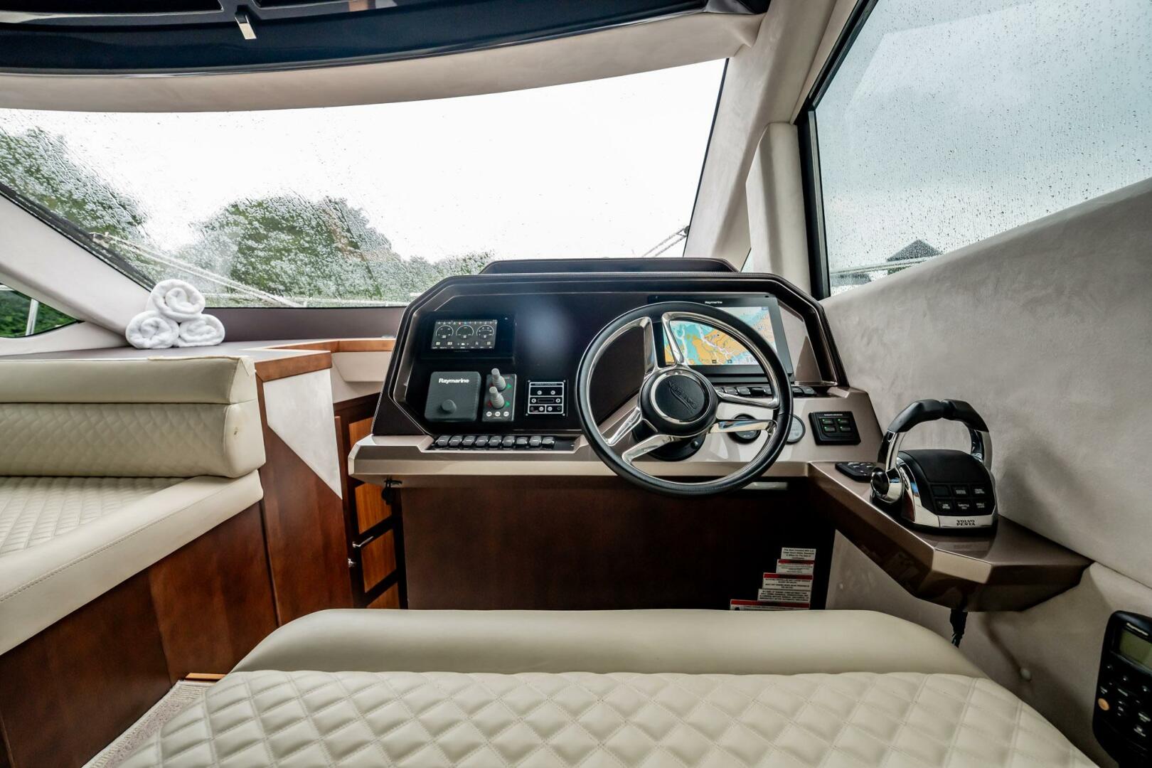 Slide: The Image of Galeon 510 Skybridge 2017 - 5470062