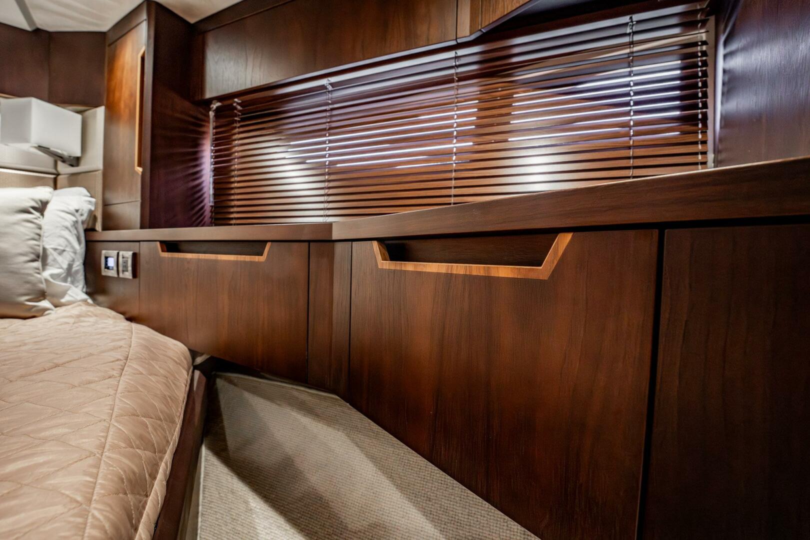 Slide: The Image of Galeon 510 Skybridge 2017 - 5470072