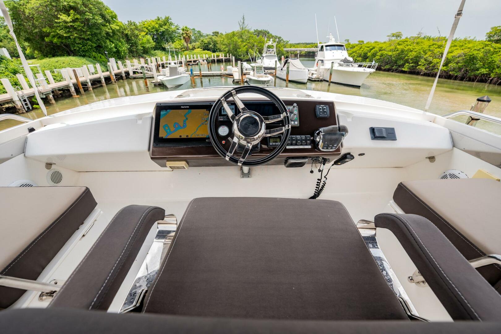Slide: The Image of Galeon 510 Skybridge 2017 - 5470099