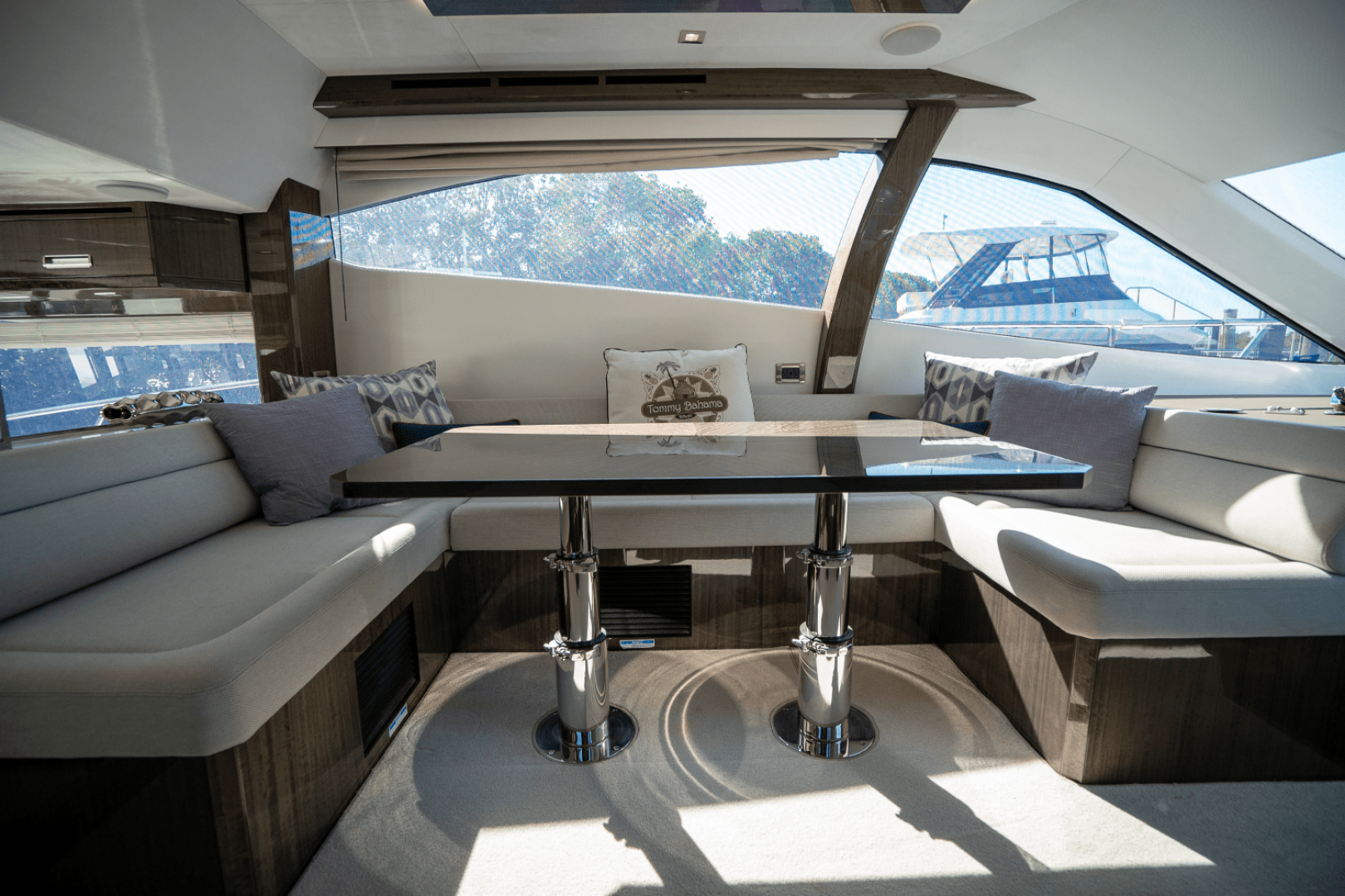 Slide: The Image of Galeon 550 FLY 2022 - 19
