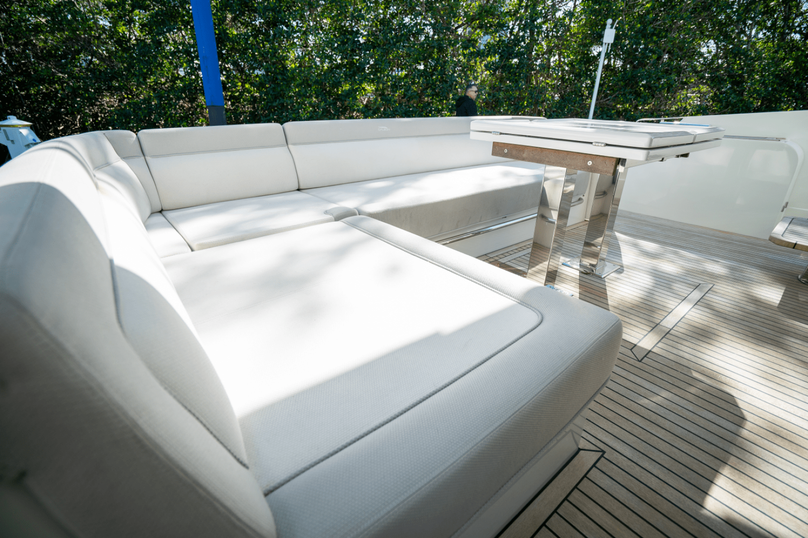 Slide: The Image of Galeon 550 FLY 2022 - 5