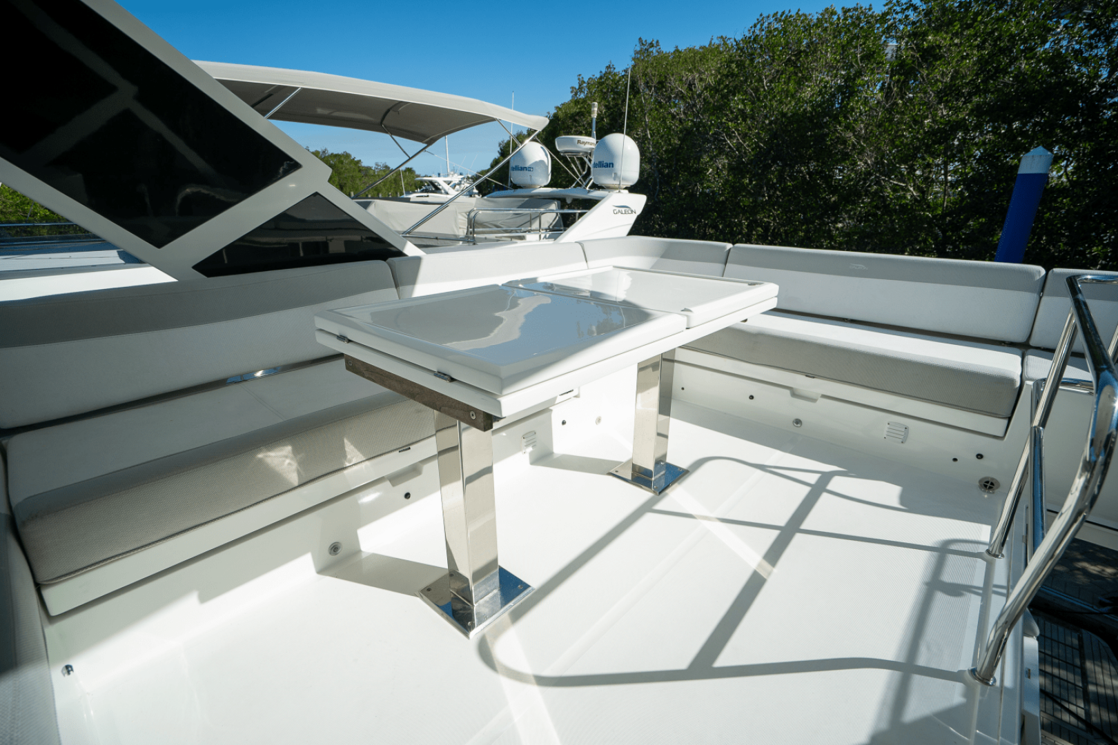 Slide: The Image of Galeon 550 FLY 2022 - 66