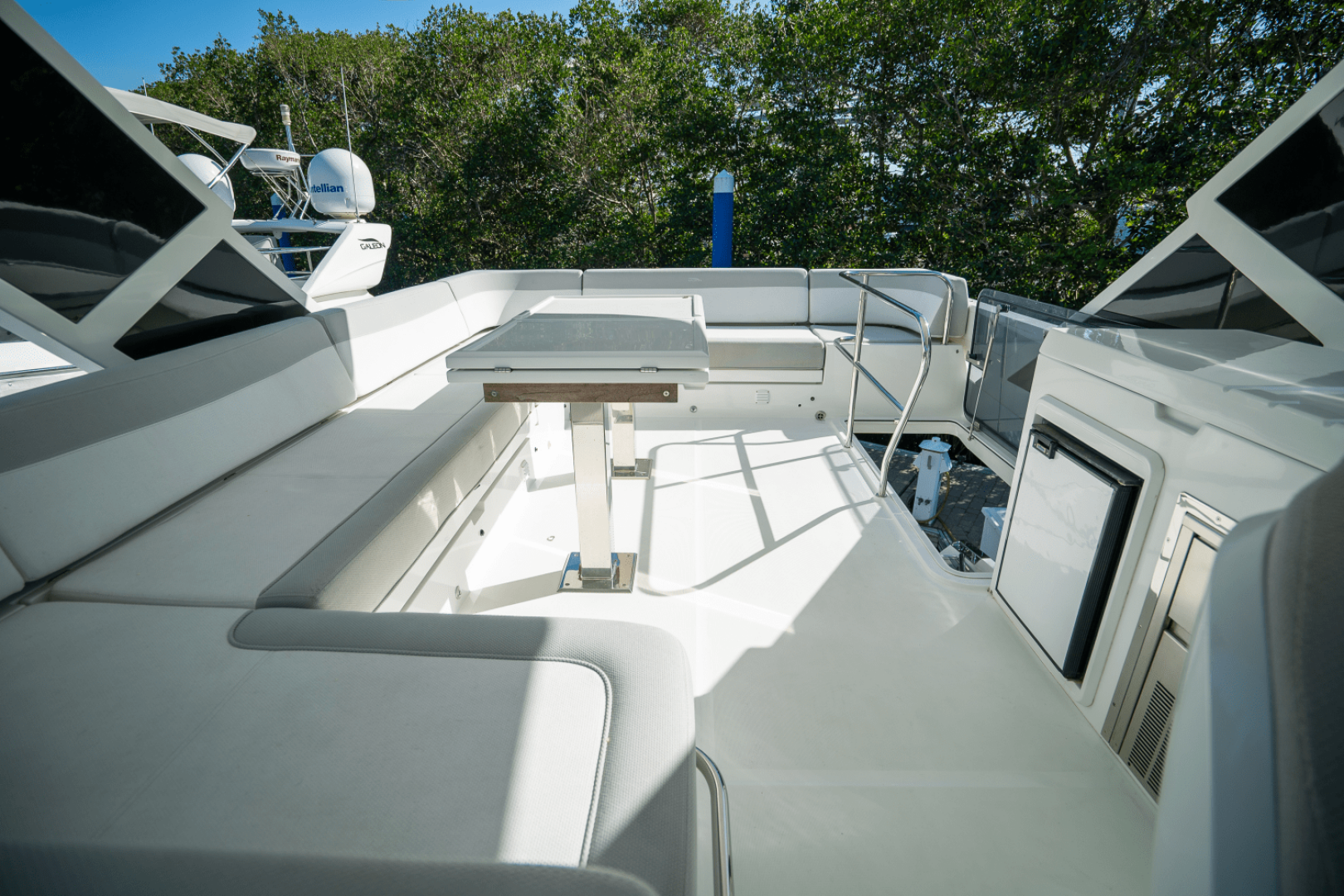 Slide: The Image of Galeon 550 FLY 2022 - 67