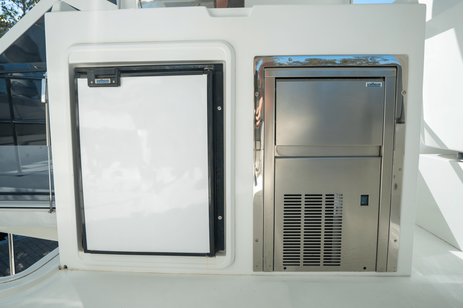 Slide: The Image of Galeon 550 FLY 2022 - 69