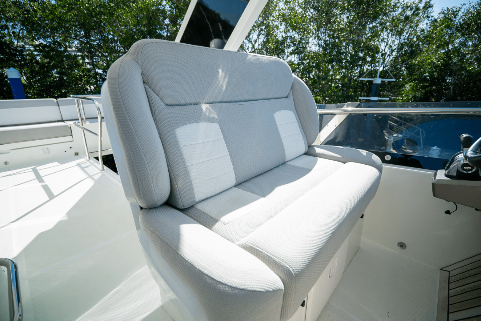 Slide: The Image of Galeon 550 FLY 2022 - 73
