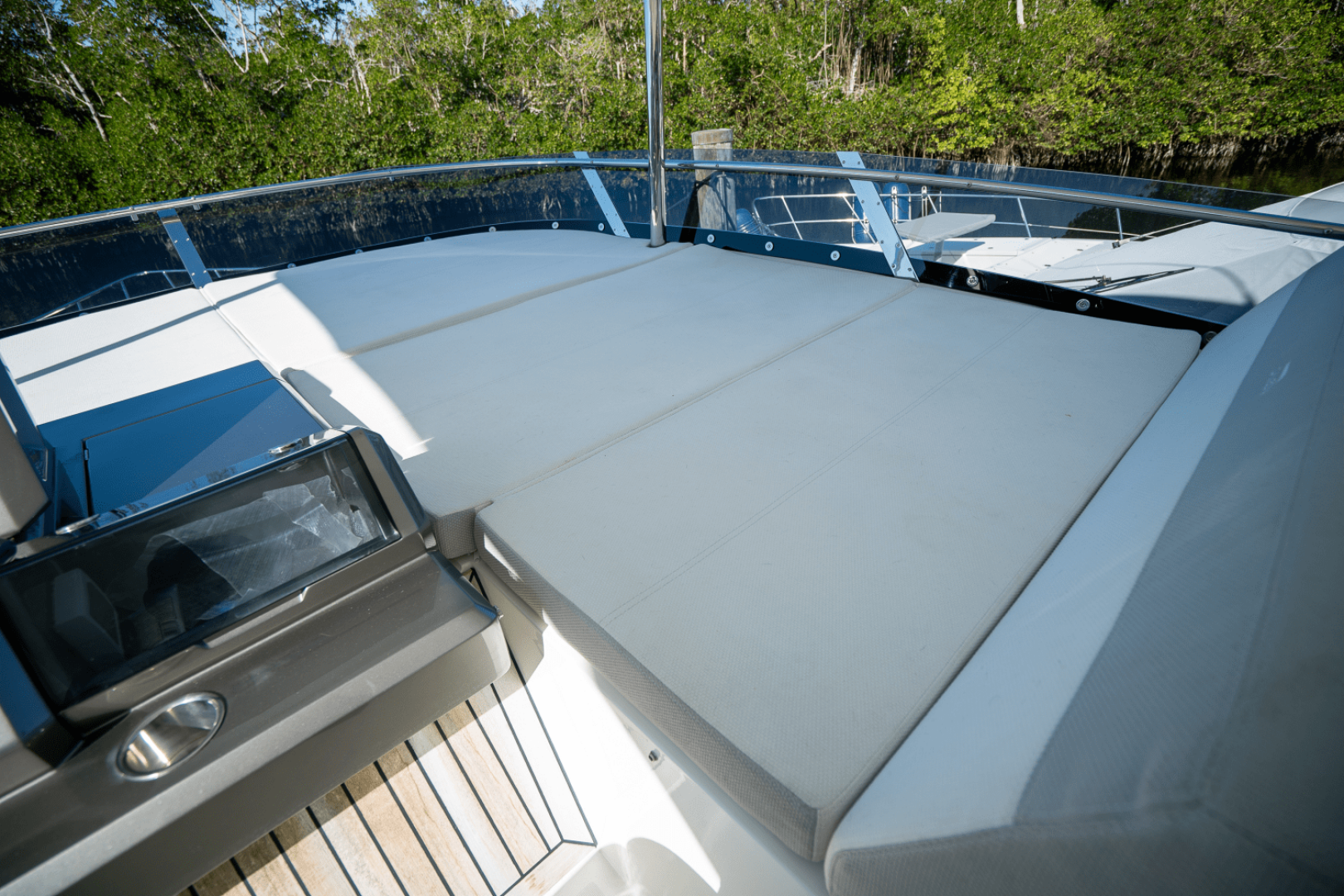 Slide: The Image of Galeon 550 FLY 2022 - 74