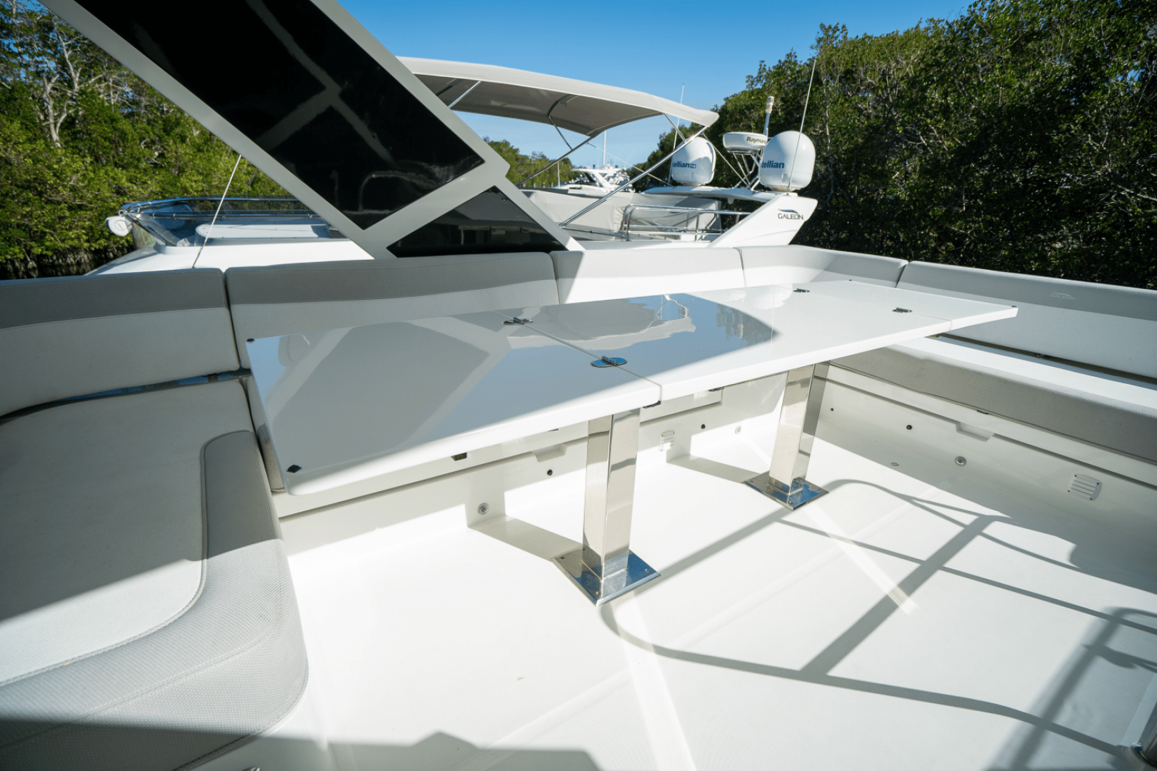 Slide: The Image of Galeon 550 FLY 2022 - 75