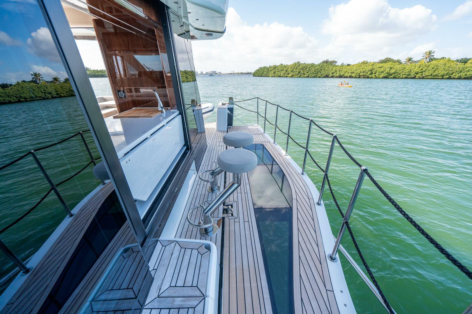 Slide: The Image of Galeon 560 Fly 2024 - 19